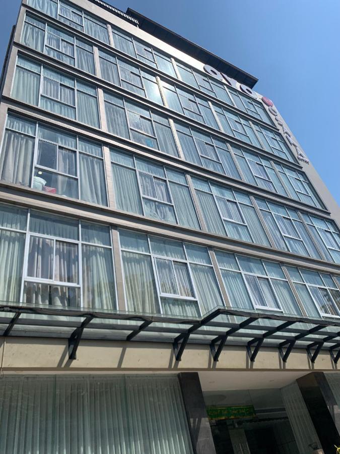 Oyo 676 Hotel Osaka Batam Kültér fotó