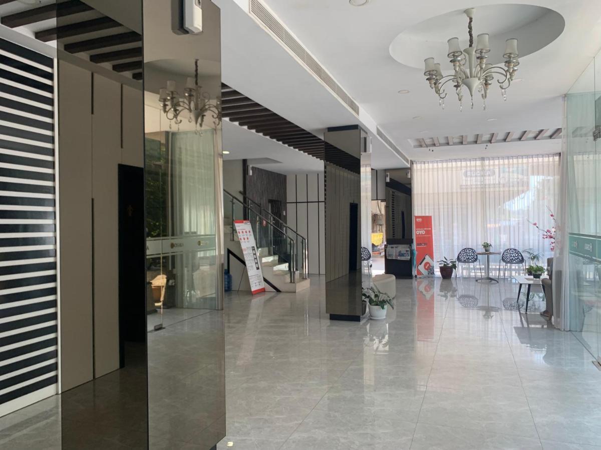 Oyo 676 Hotel Osaka Batam Kültér fotó