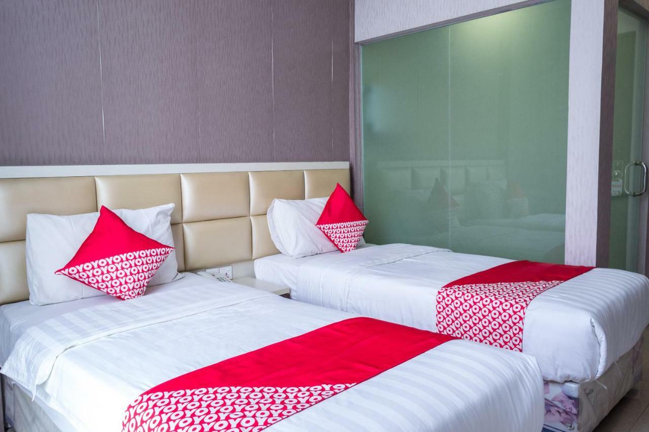 Oyo 676 Hotel Osaka Batam Kültér fotó
