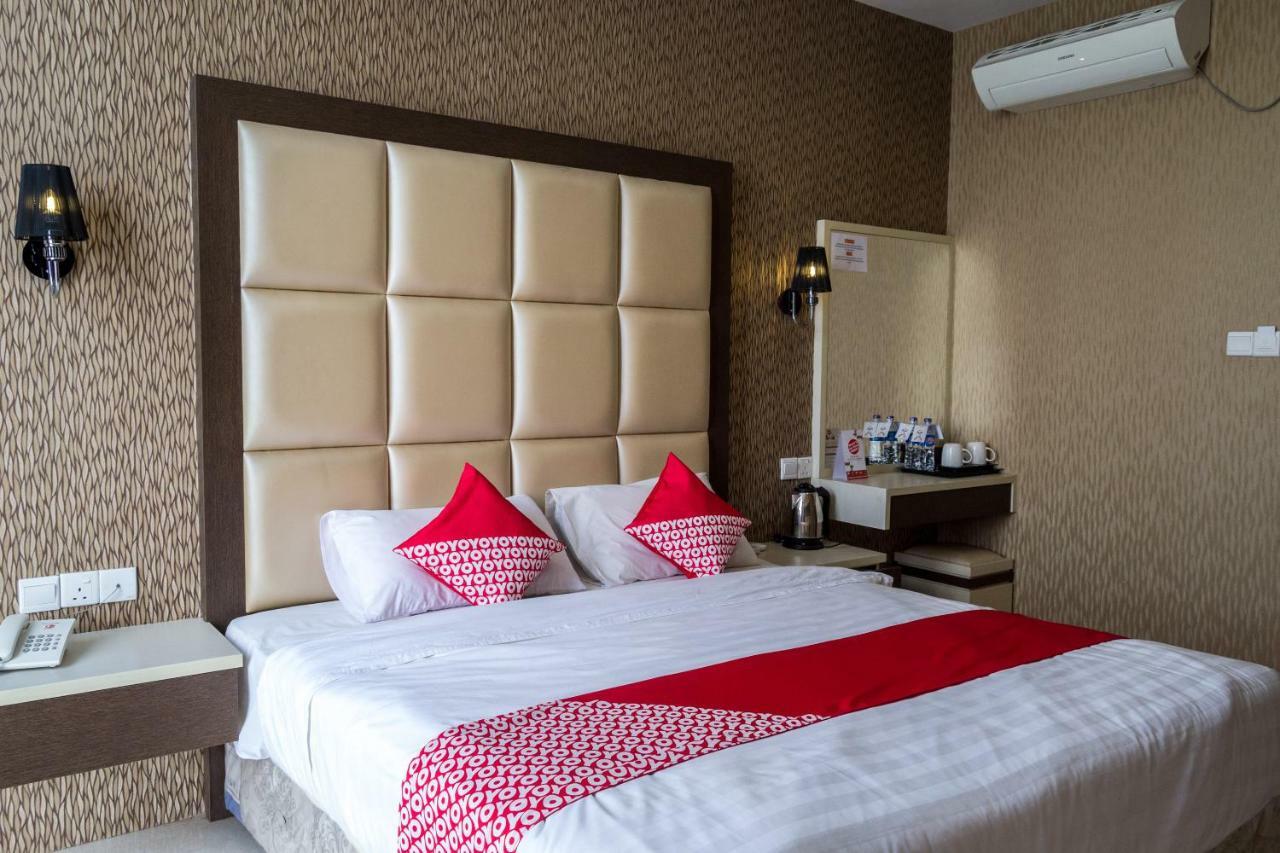 Oyo 676 Hotel Osaka Batam Kültér fotó