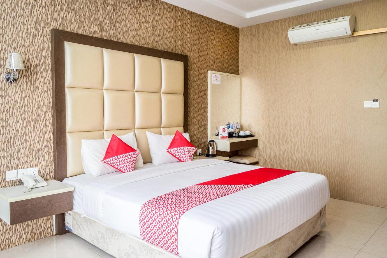 Oyo 676 Hotel Osaka Batam Kültér fotó